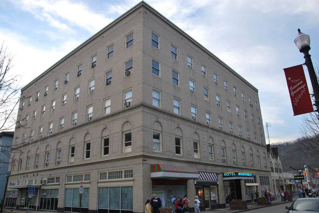 Williamson Metro Valley, West Virginia Around Guides