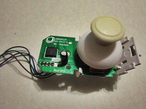 Wii Nunchuck hack making an electronic level with Arduino compatible JeonLab mini v1.3 Jeon's