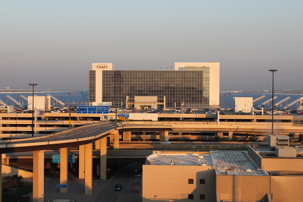 Grand Hyatt DFW Airport View from Hyatt Regency Dallas For… Flickr