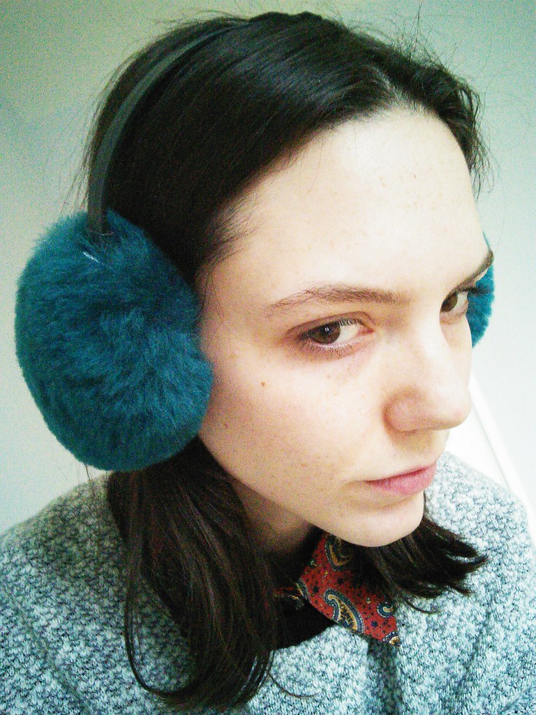 Big earmuffs, bigger forehead | Earmuffs, £17 American Apparel