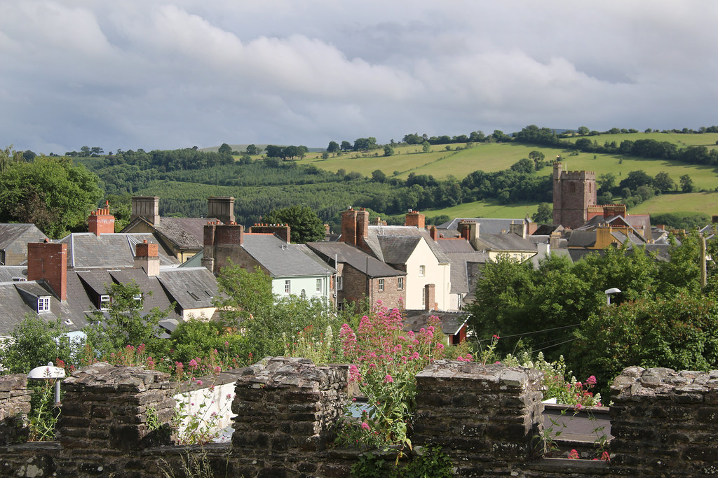 Llanfrynach Powys, Wales Around Guides