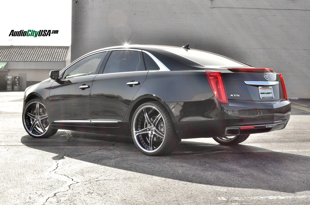 2014 Cadillac XTS on 22" Lexani LF 705 WHEELS