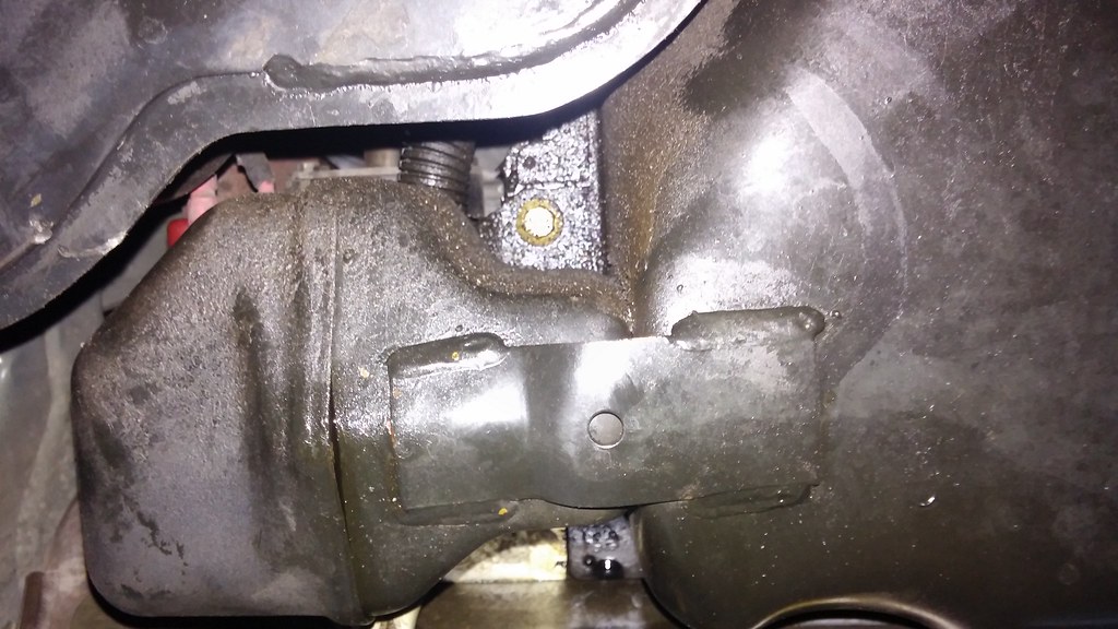 Changing oil pan gasket 4.6L Based Powertrains