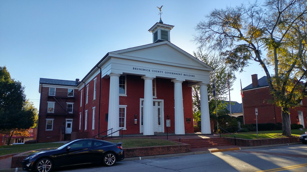 Historic Brunswick County Courthouse, Lawrenceville, VA (3… Flickr