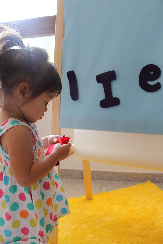 Make it Cozee Easel to Felt Board in Minutes