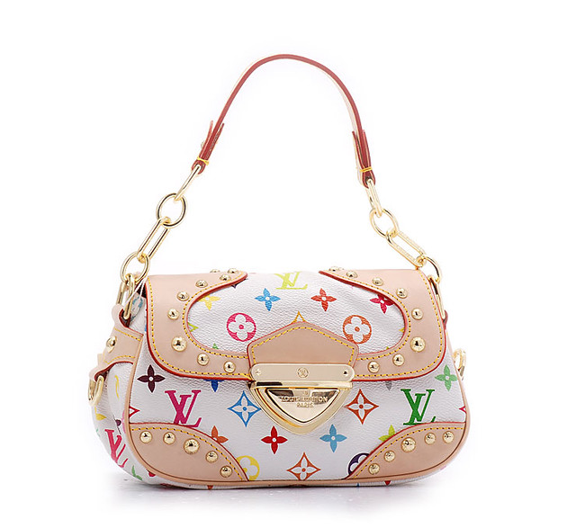 Does Louis Vuitton Have Outlet Stores