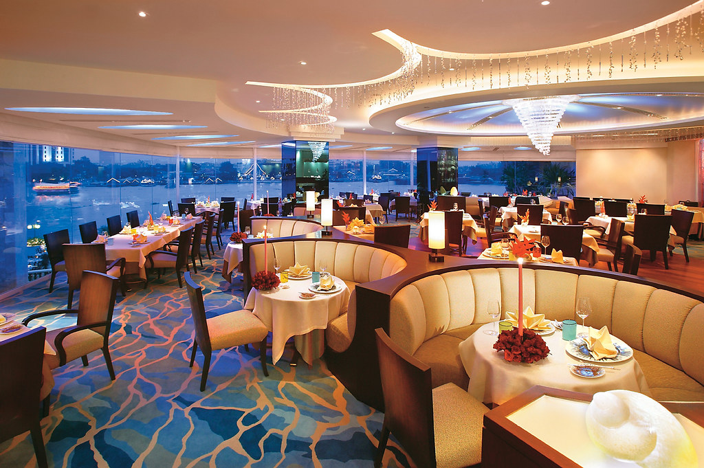 Kee Hua Chee Live! MANDARIN ORIENTAL BANGKOKTHE WORLD'S BEST HOTEL!