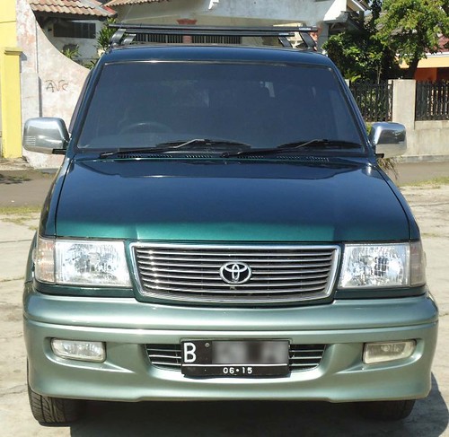 Di Jual Toyota Kijang Krista Diesel tahun 2000 Transmisi