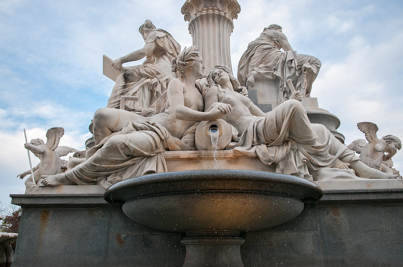 Fountains, Statues, Monuments of Europe SkyscraperCity