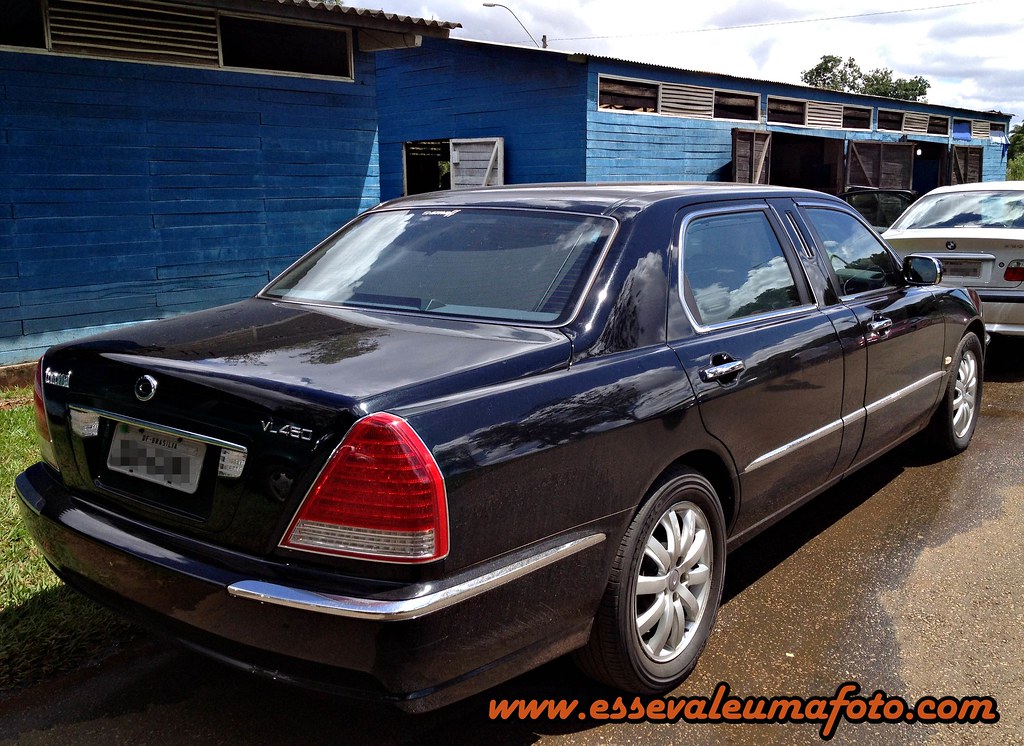 Registros Automotivos do Cotidiano: Hyundai Centennial VL450 2005