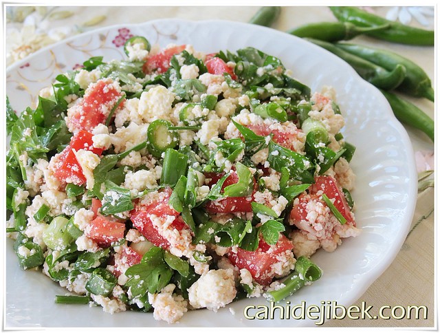 çökelek salatası