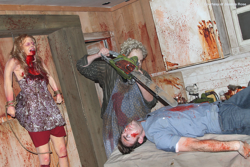 Halloween Horror Nights 2012 Walking Dead La Llorona Alice Cooper
