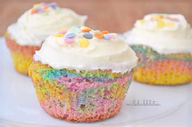 Rainbow cupcakes Milk Bubble Tea