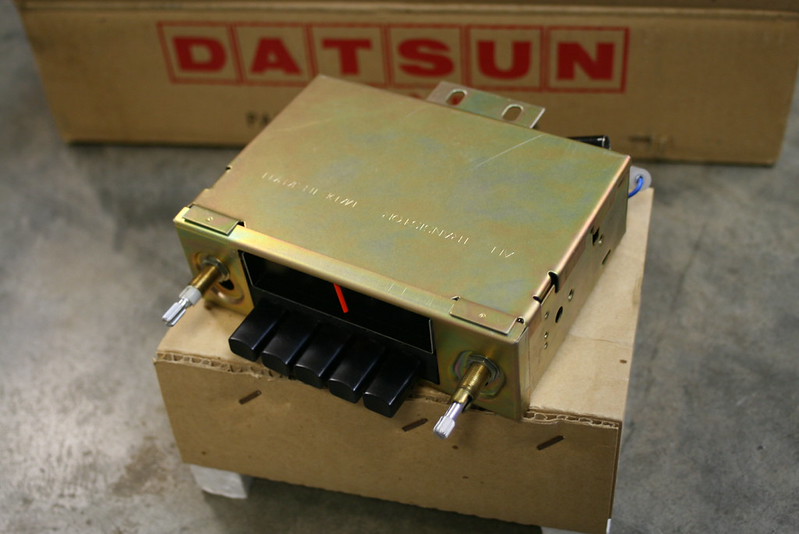 NOS Datsun AM Radio installation kit with 510 antenna The 510 Realm