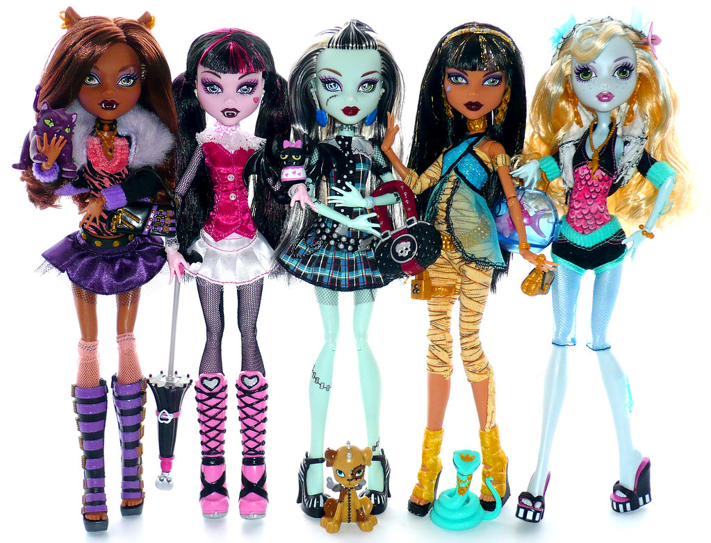 Monster High Ghouls Wave 1 Basic Dolls a photo on Flickriver