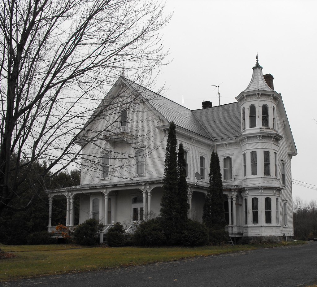 Gore Quebec Around Guides