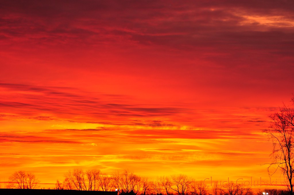 Salida y puesta de sol de River Park, South Bend, IN, EE. UU.