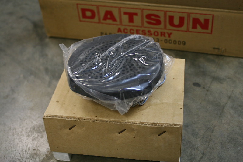 NOS Datsun AM Radio installation kit with 510 antenna The 510 Realm