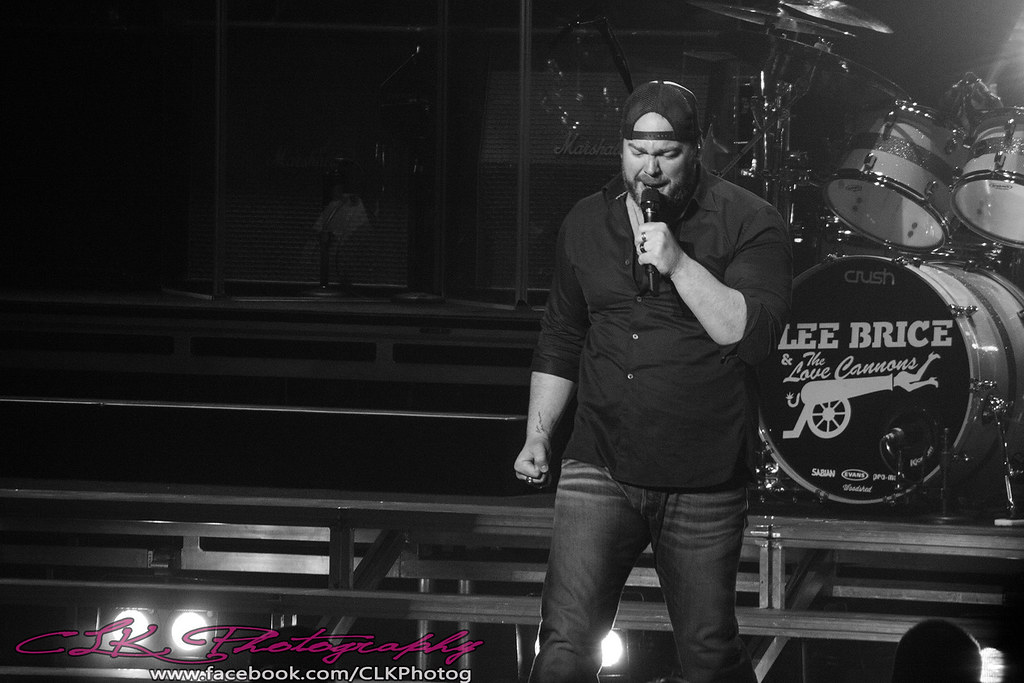 PHOTOS Lee Brice at the F.M. Kirby Center in WilkesBarre, 02/13/15