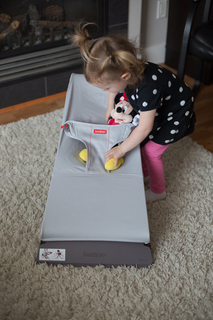 Talk Nerdy To Me Baby Bjorn Bouncer Mini {Review & Giveaway}