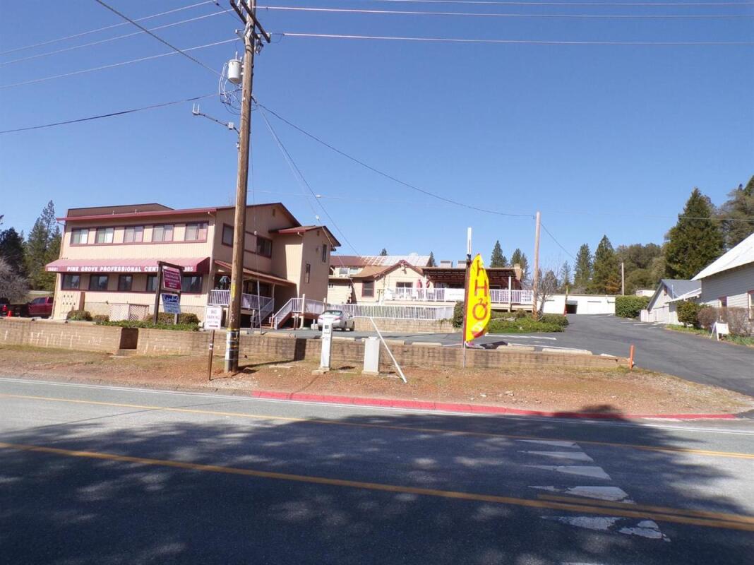 Commercial Opportunity in Pine Grove Pine Grove, CA Amador County