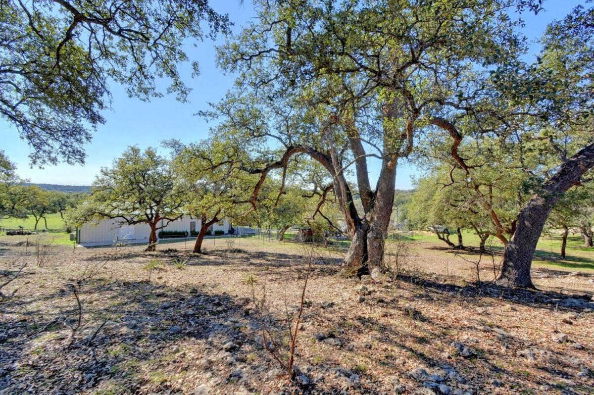 10+ Hill Country Acres, Custom Home in Florence Texas Florence, TX