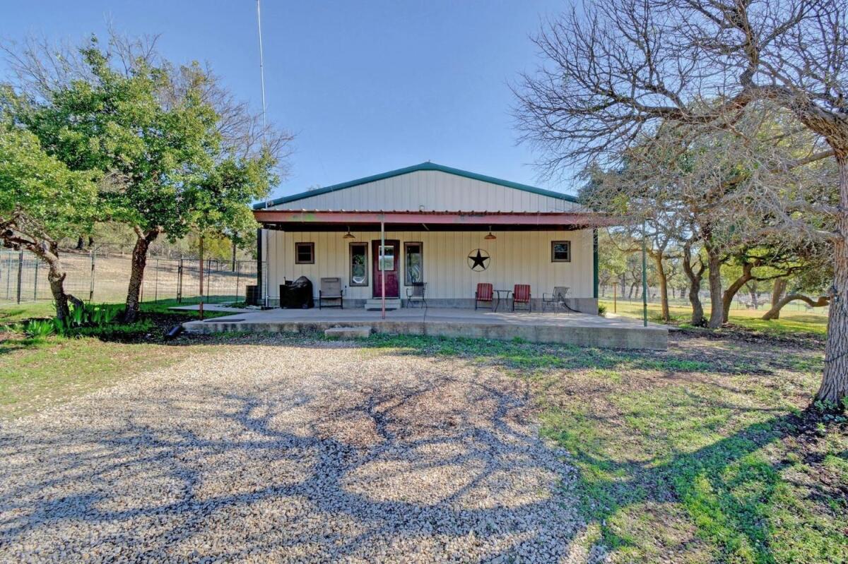 10+ Hill Country Acres, Custom Home in Florence Texas Florence, TX