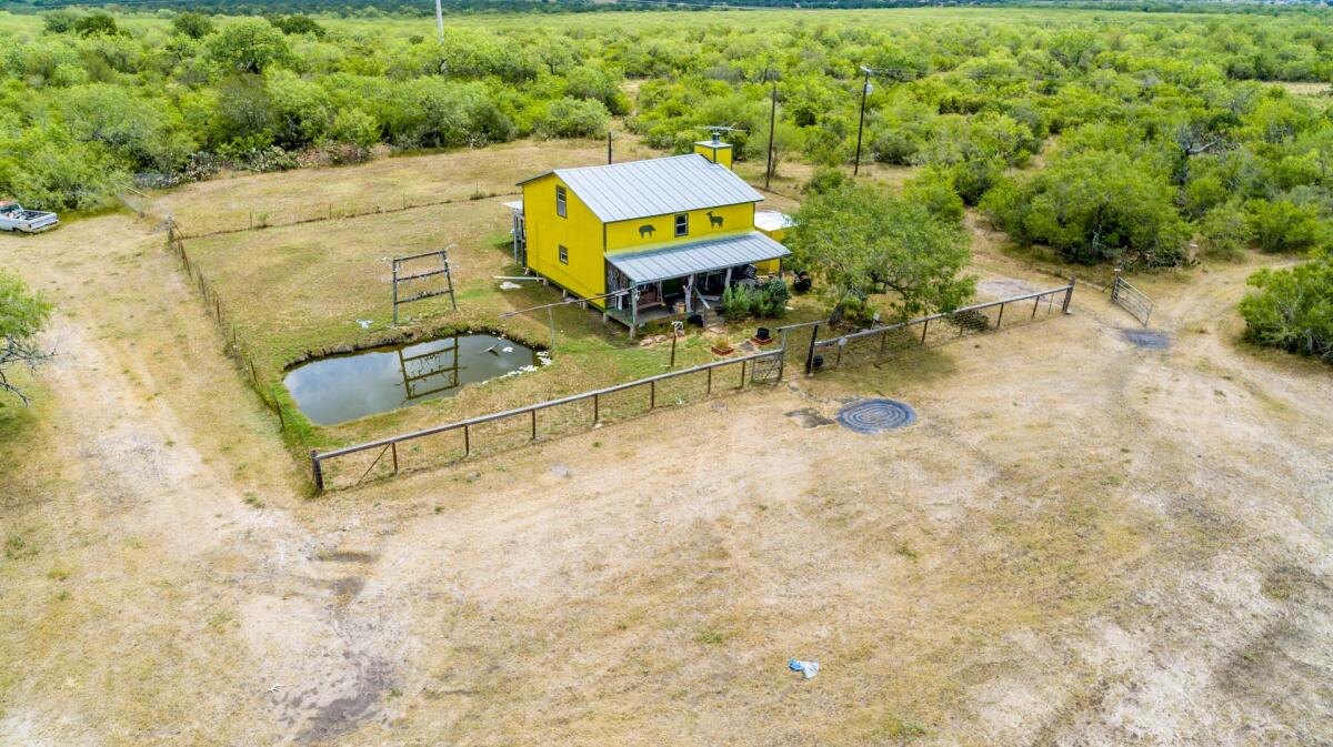 Exotic Hunting Ranch for Sale in Gillett, TX Karnes County Farm & Ranch