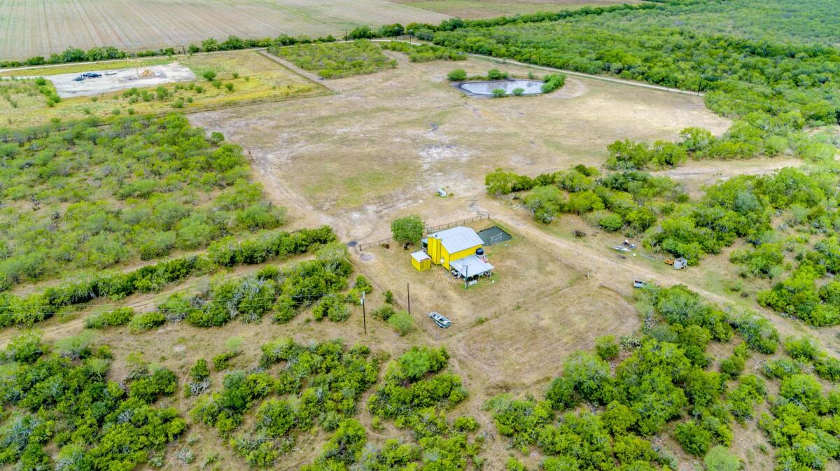 Exotic Hunting Ranch for Sale in Gillett, TX Karnes County Farm & Ranch
