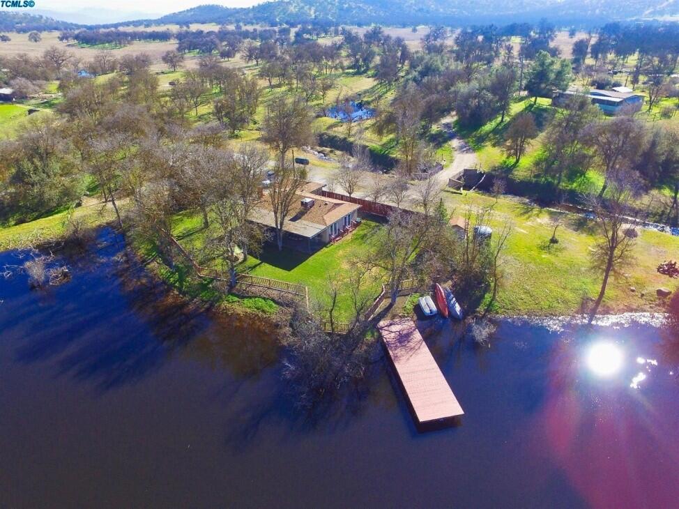 5 Acre Private Lakefront Getaway in Squaw Valley California for Sale in