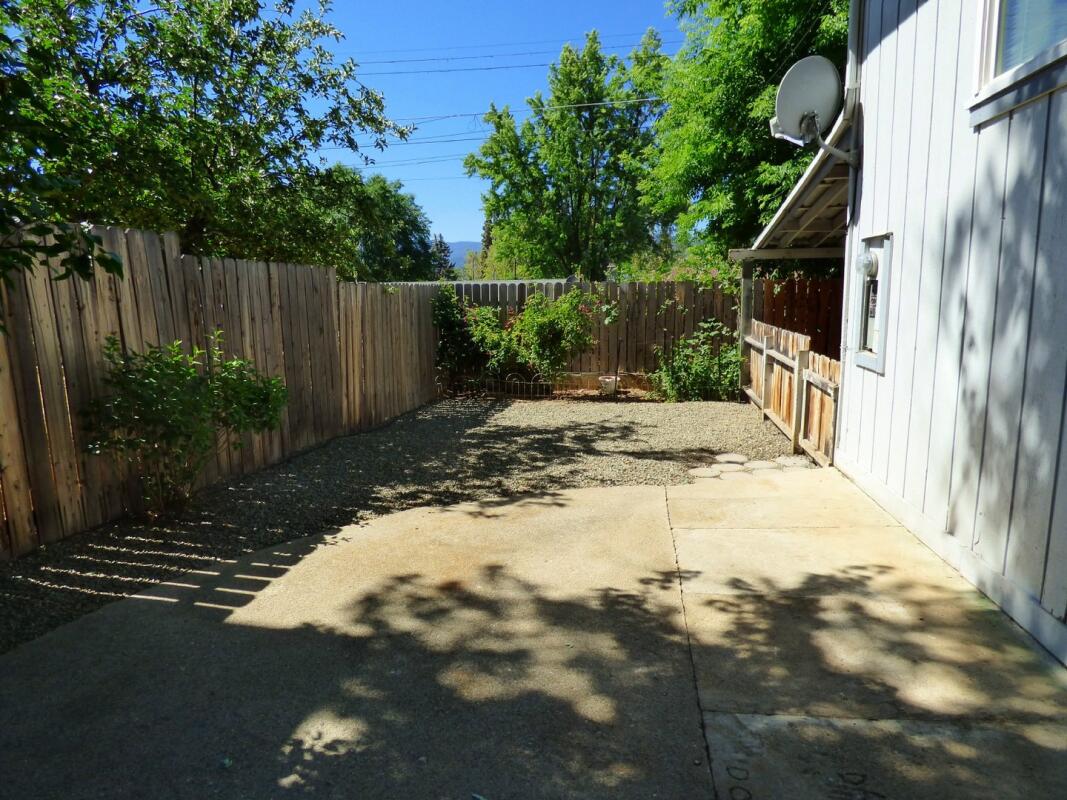 Fairchild House Yreka, CA Siskiyou County Land for Sale Farm