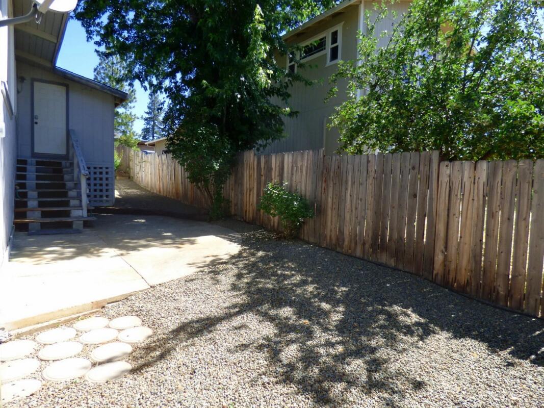 Fairchild House Yreka, CA Siskiyou County Land for Sale Farm