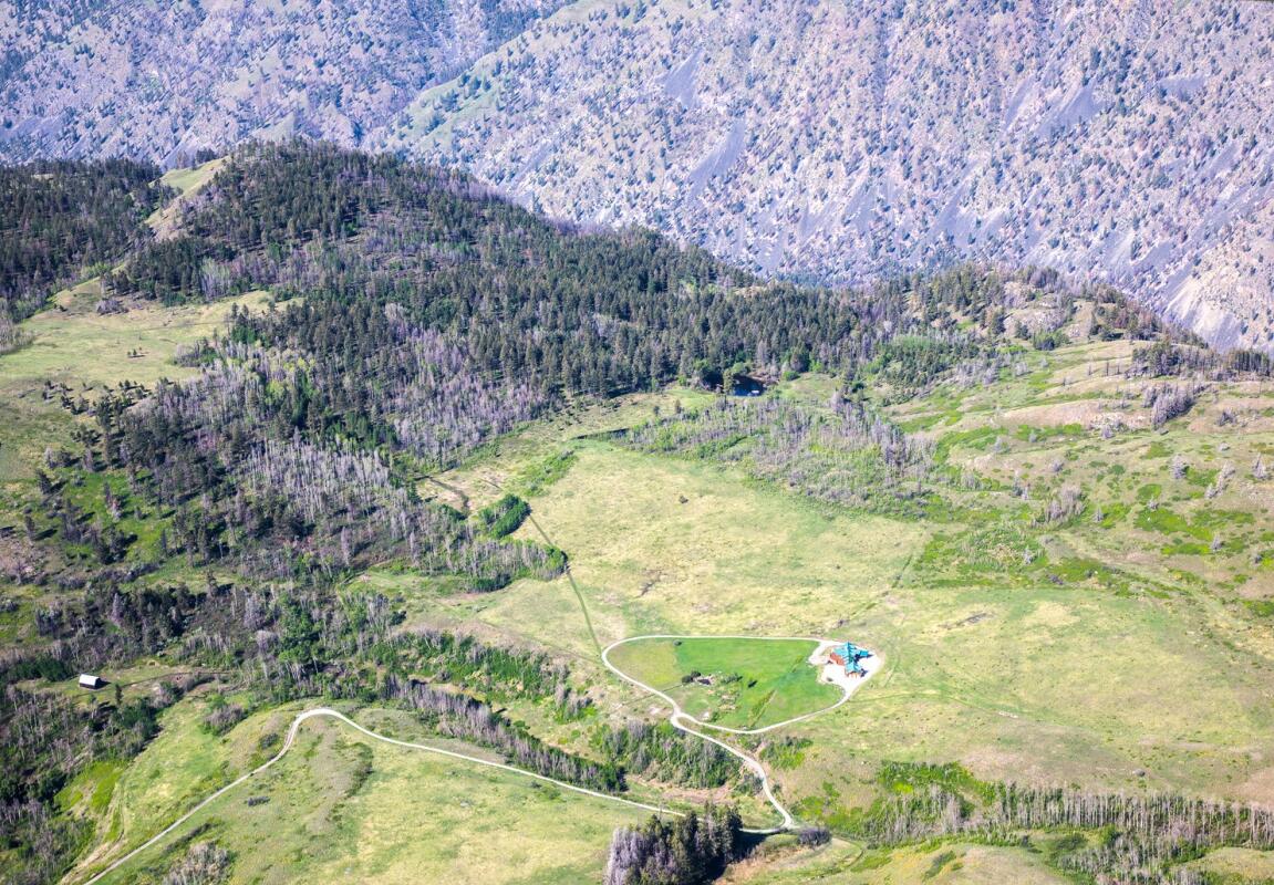 Northwest Big Country Ranch Tonasket, Washington for Sale in Tonasket