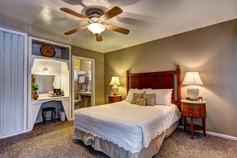 Indian Creek Lodge for Sale in Douglas City, CA Trinity County Farm