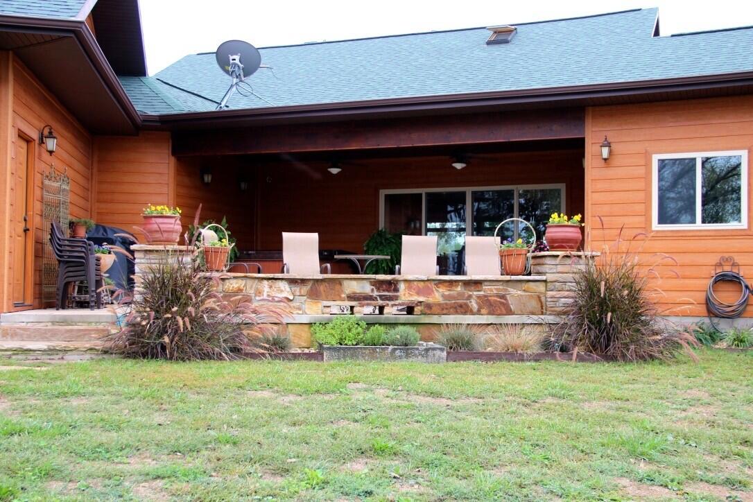Flat Creek Ranch Retreat for Sale in Cassville Farm & Ranch