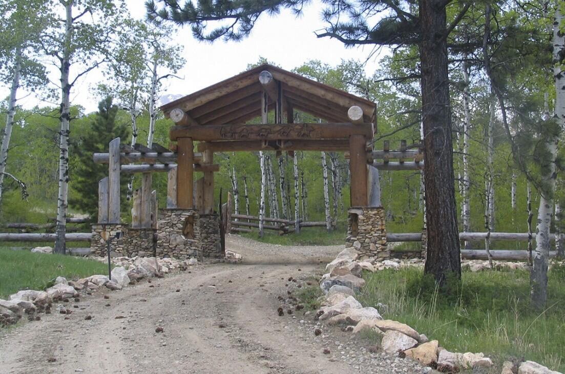 Beartooth Mountain Ranch for Sale in Fishtail, MT Stillwater County