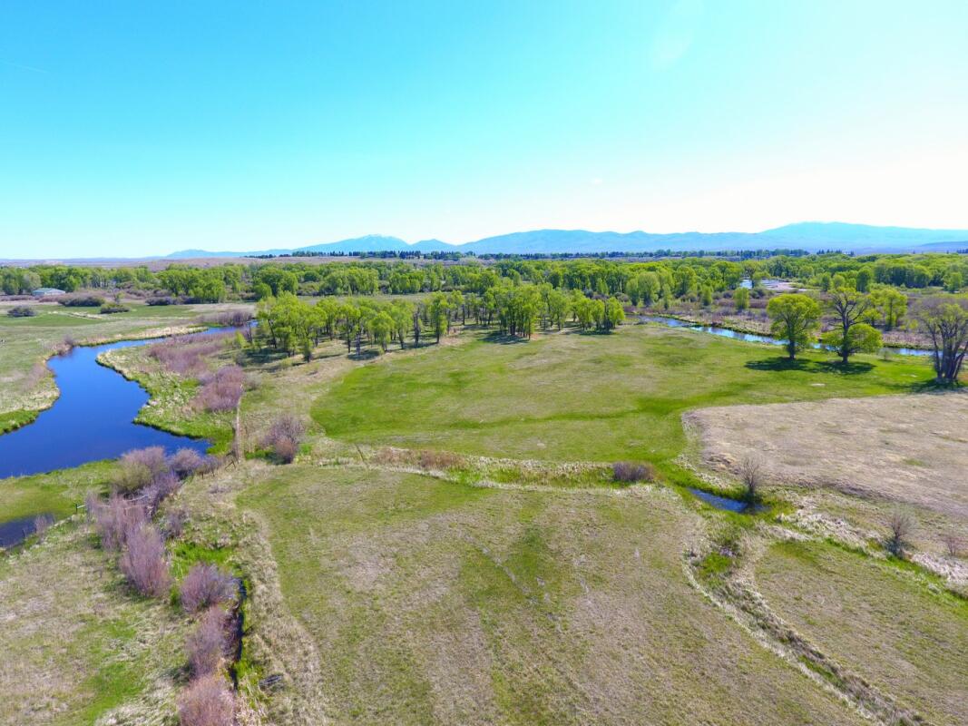 Spring Creek Acreage for Sale in Saratoga, WY Carbon County Farm