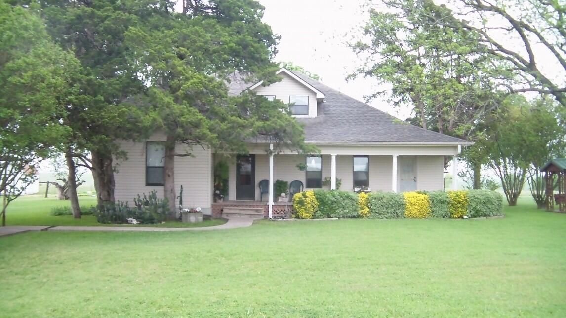 Farmer's Dream for Sale in Lott, TX Falls County Farm & Ranch