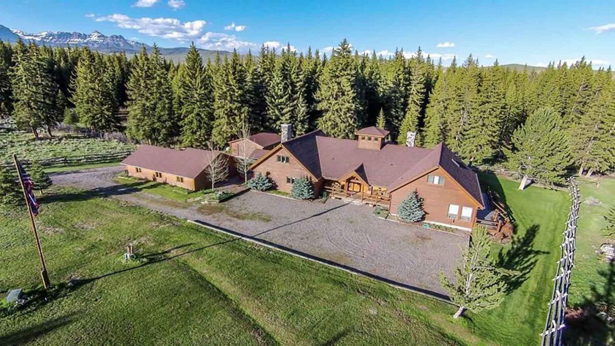 Wind River Ranch for Sale in Dubois, WY Fremont County Farm & Ranch