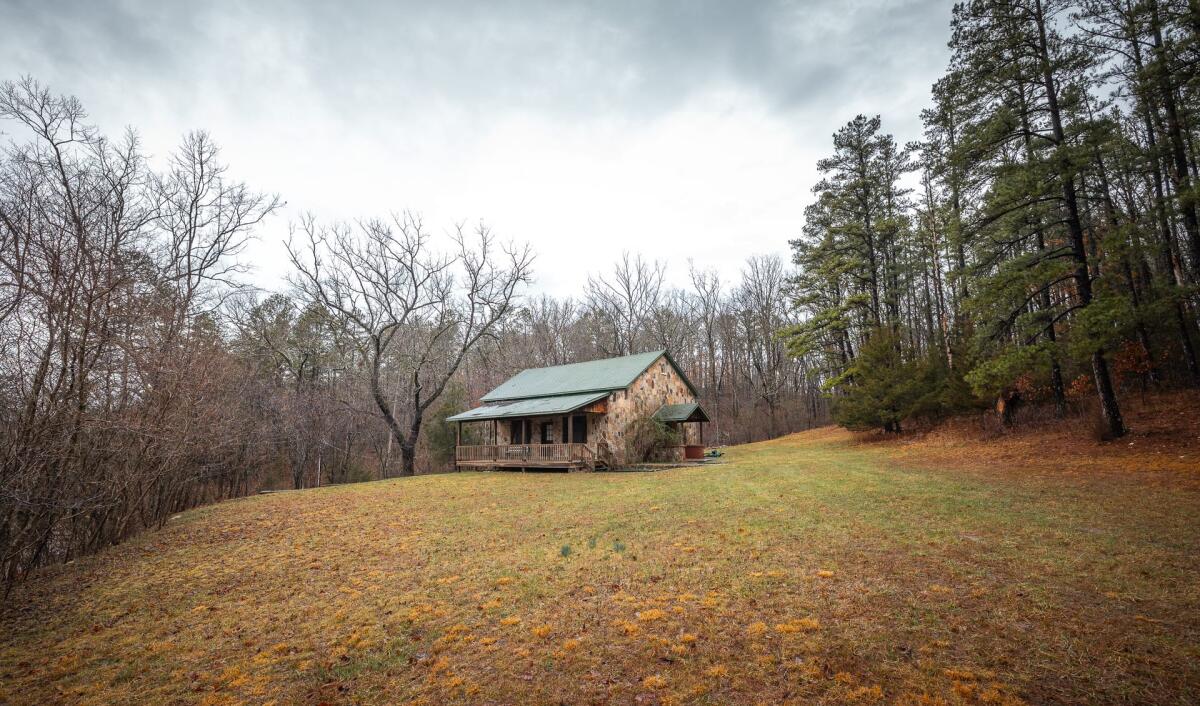 The old Ashley Creek School House for Sale in Raymondville, MO Texas