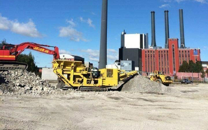 Knusning af beton og murbrokker Kjærs Maskinstation & Entreprenør A/S
