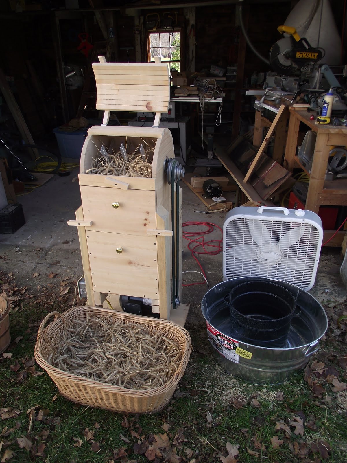 Small Scale Thresher Farm Hack