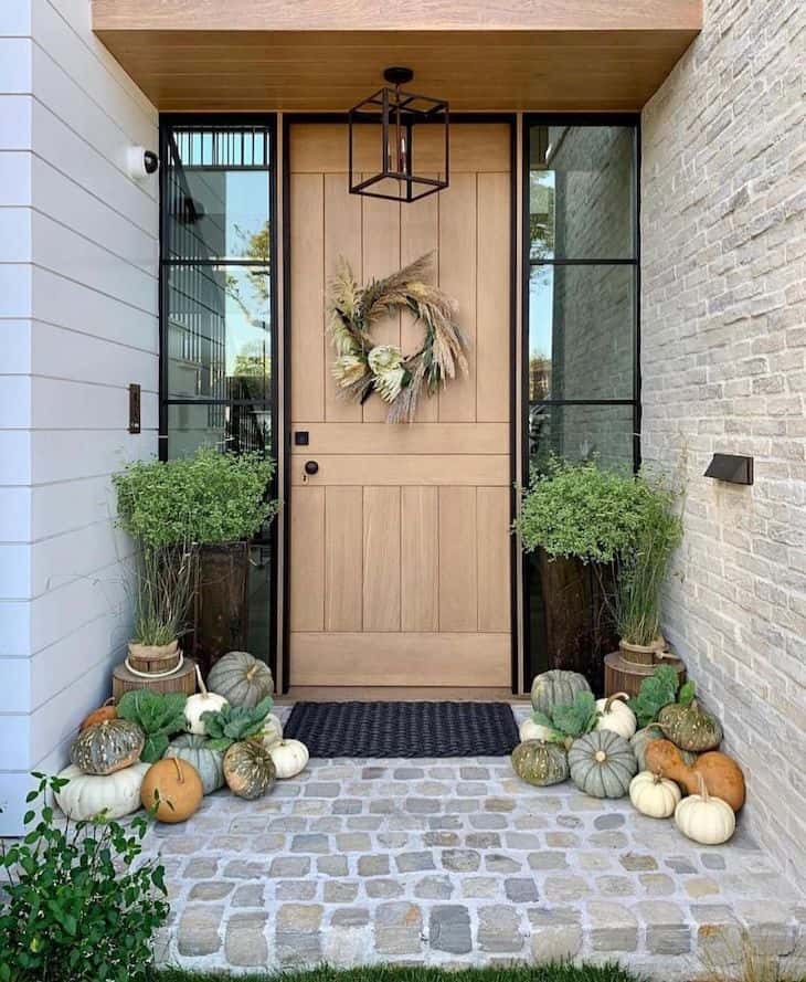 Best Outdoor Fall Decor for an Impeccable Curb Appeal Farmhousehub