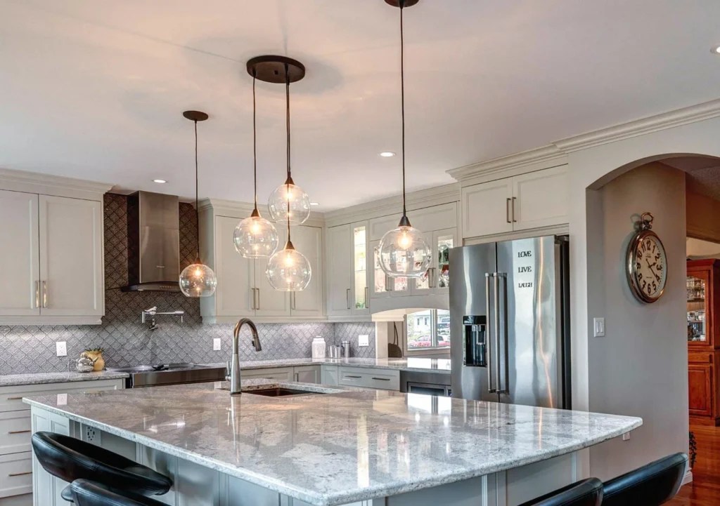 25+ Trending Kitchen Peninsula Pendant Lighting Examples in 2024