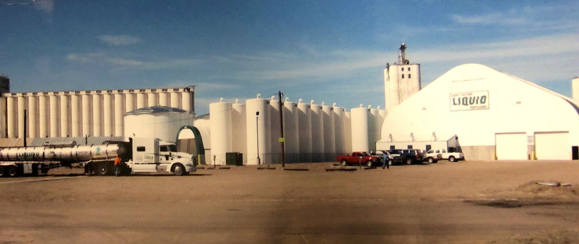 On the road to Troy and Jill Bancroft. Farm Machinery Digest