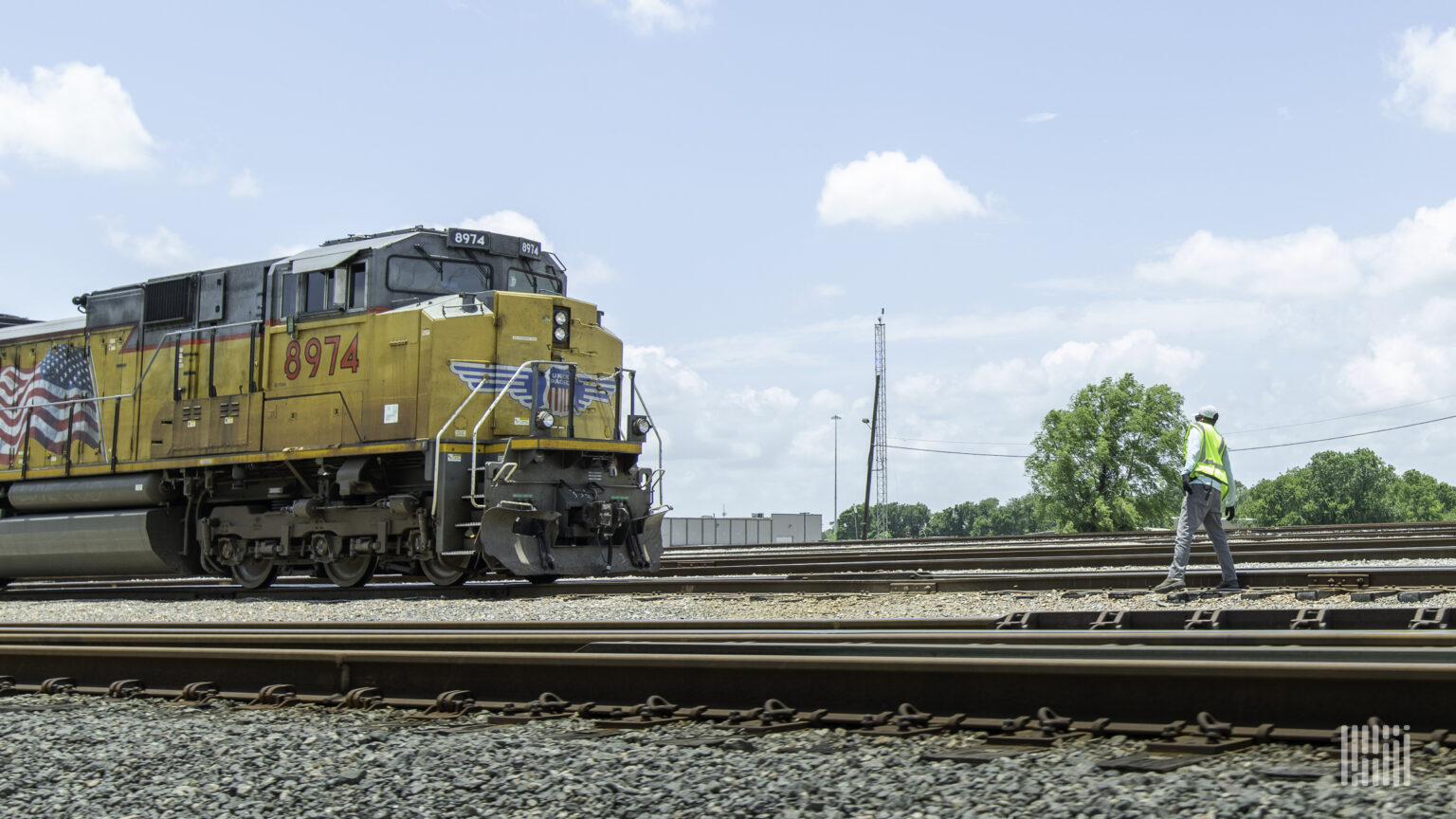 Wildfires halt Union Pacific, BNSF trains in Northern California Farrow