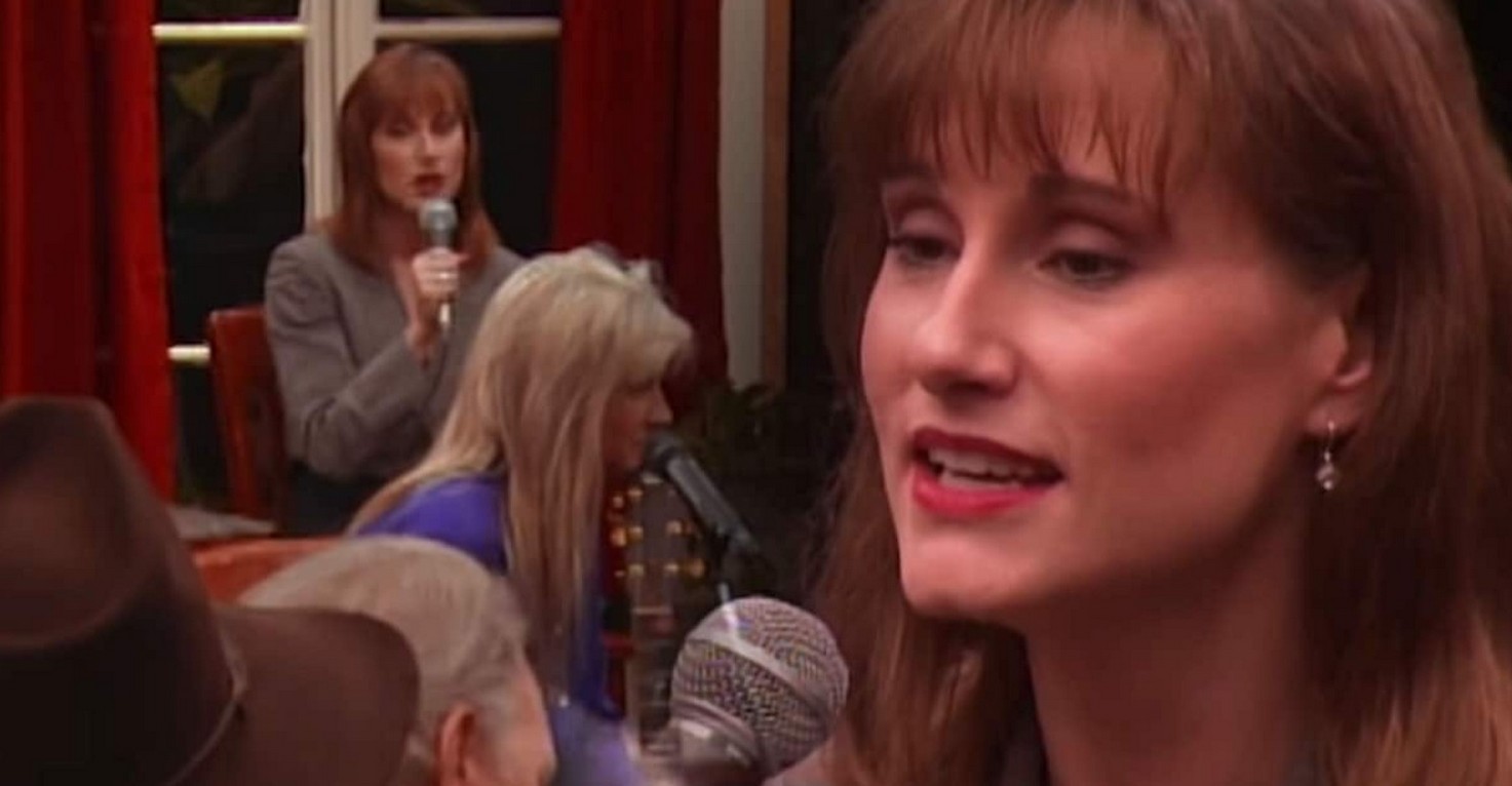 How Jones Alters “Apartment No.9” from Her Mother's Version