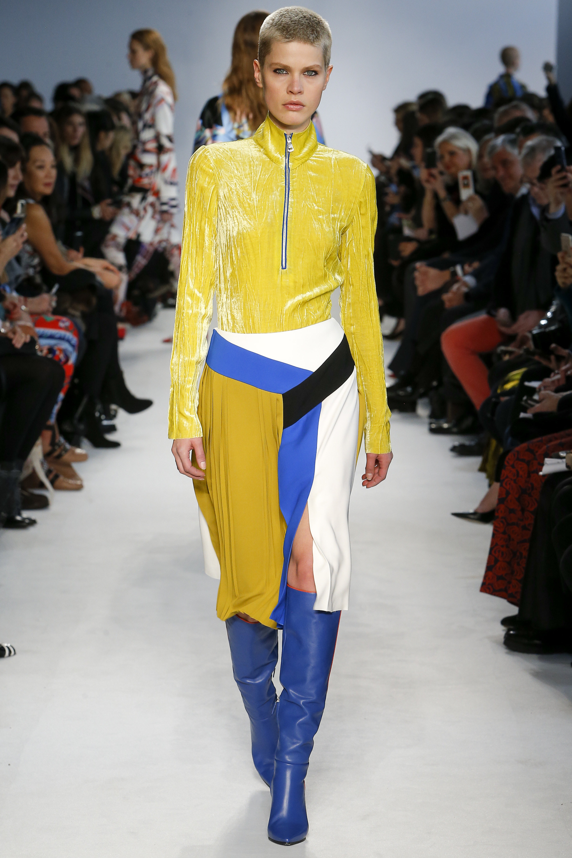 Emilio Pucci Fall 2016 MFW Show brought us Sportswear Chic Fashion