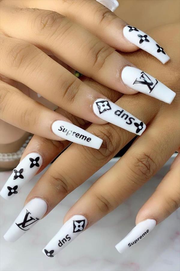 Top 35 nude gel coffin nails design for summer nails 2020 Latest