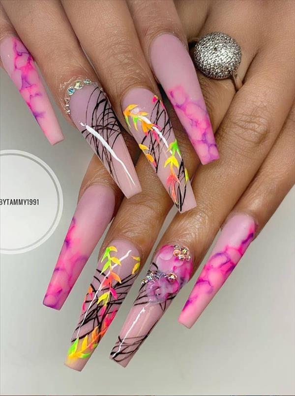 Summer Nail Designs 2023 Pink